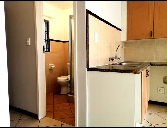 0.5 BEDROOM APARTMENT RENTED IN SAGEWOOD